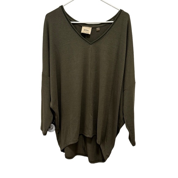 65. Eli Tahari drop shoulder V neck top L - Picture 1 of 6